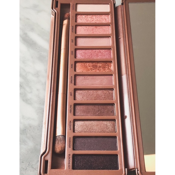Urban Decay Naked 3 - Picture 3 of 3